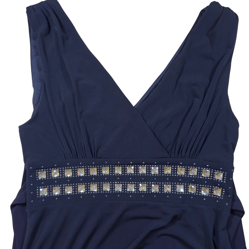 AGB Bress Sleeveless Evening Dress Embellished Waist V-Neck Black Tie Waist 12